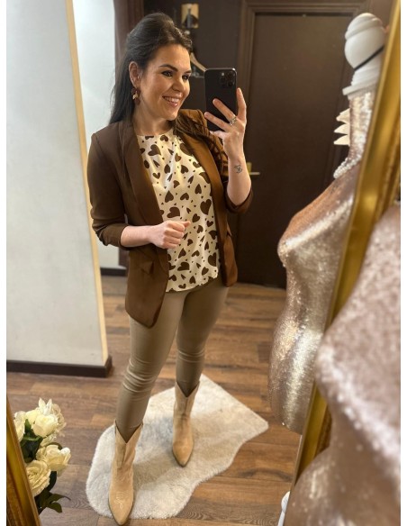 Pantalón beige efecto piel