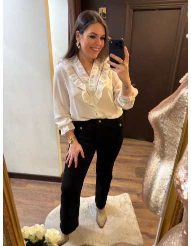 Blusa blanca botones volante