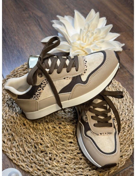 Deportiva chocolate