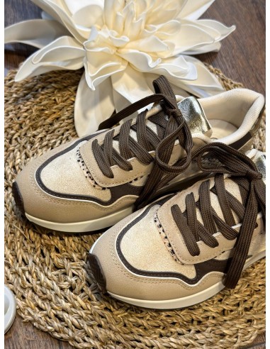 Deportiva chocolate