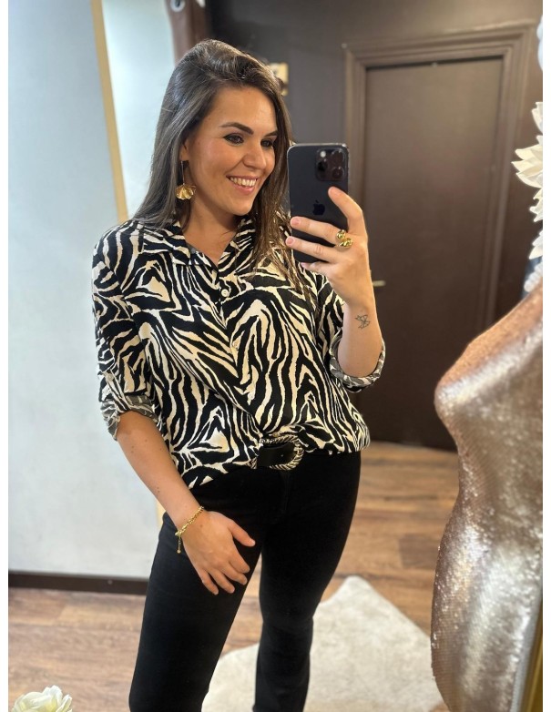 Camisa botones animal print