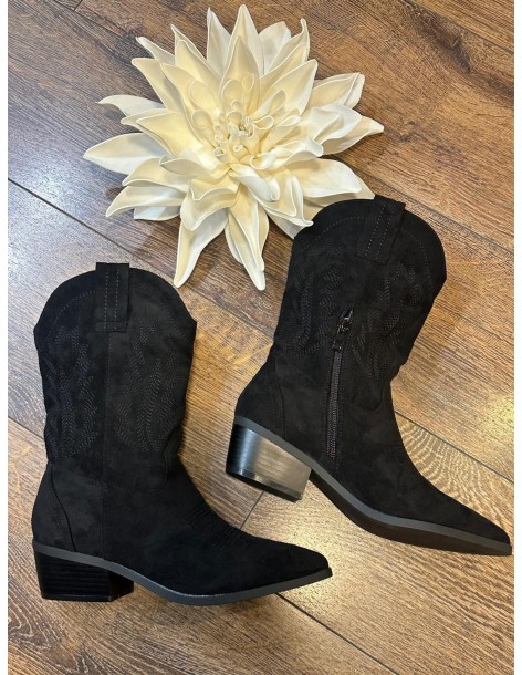 Bota campera negra 2